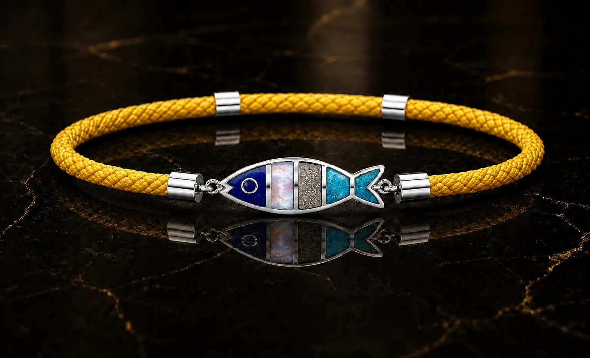 deZEE bracelet — yellow cord, silver